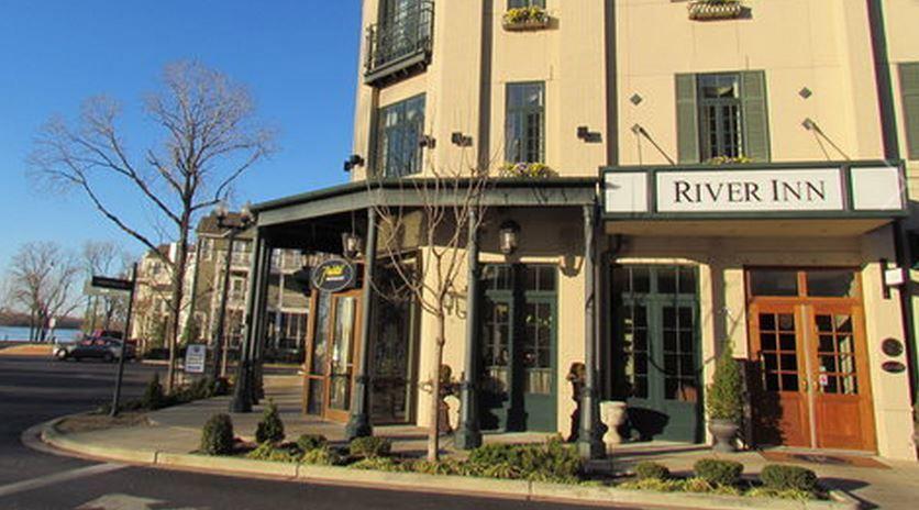 River Inn Of Harbor Town Мемфис Экстерьер фото