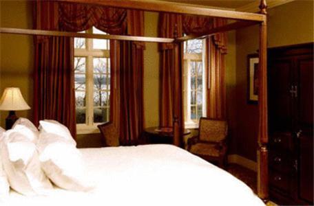 River Inn Of Harbor Town Мемфис Экстерьер фото